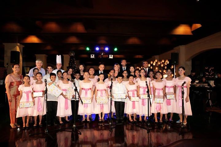 sofitel-philippine-plaza-manila-officially-hands-over-support-to-the-virlanie-foundation